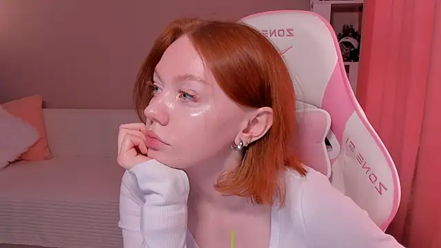 foxyMistrees online show from 02/20/25, 03:01