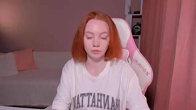 foxyMistrees online show from 03/23/25, 12:36