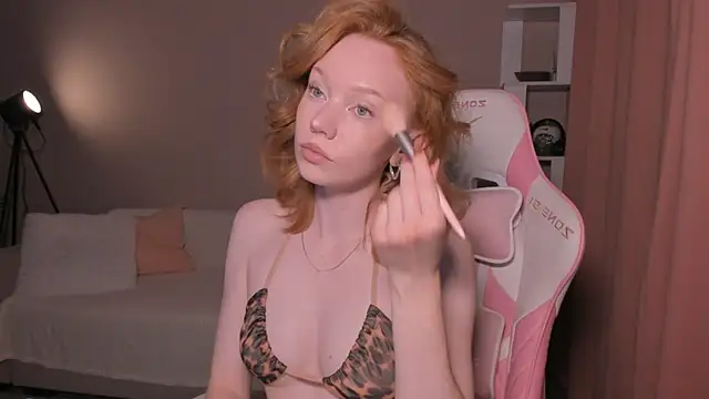 foxyMistrees online show from 09/08/25, 11:59