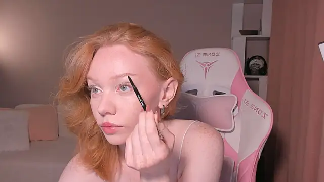 foxyMistrees online show from 09/12/25, 12:00