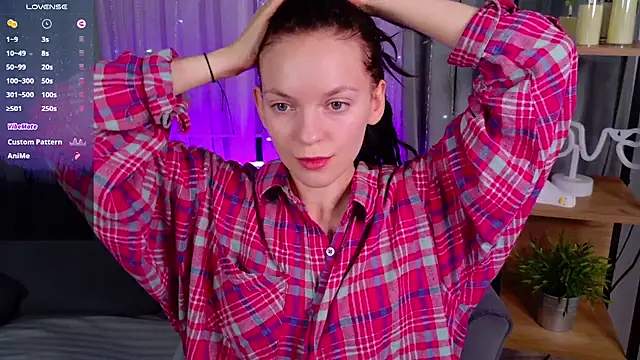 Snapshot of CoreyJane chatting on 01/09/25, 04:30 CoreyJane online show from 01/09/25, 04:30