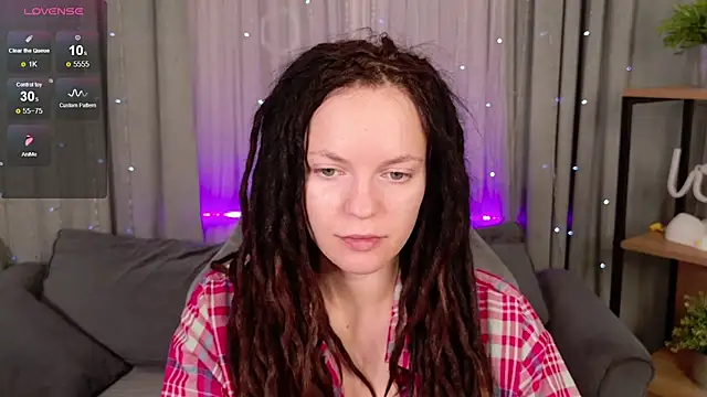 Snapshot of CoreyJane chatting on 09/29/25, 04:39 CoreyJane online show from 09/29/25, 04:39