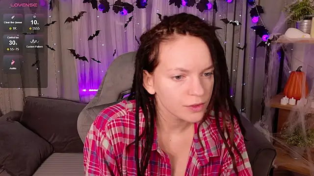 Snapshot of CoreyJane chatting on 11/01/25, 04:36 CoreyJane online show from 11/01/25, 04:36