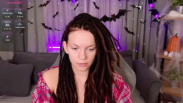 Snapshot of CoreyJane chatting on 11/02/25, 05:43 CoreyJane online show from 11/02/25, 05:43