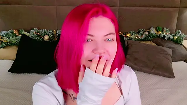 Lisa Adam online show from 12/15/24, 04:07