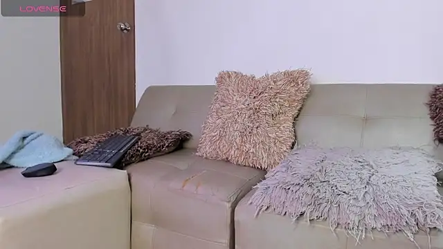 Snapshot of DahianaLincoln chatting on 11/26/25, 07:37 DahianaLincoln online show from 11/26/25, 07:37