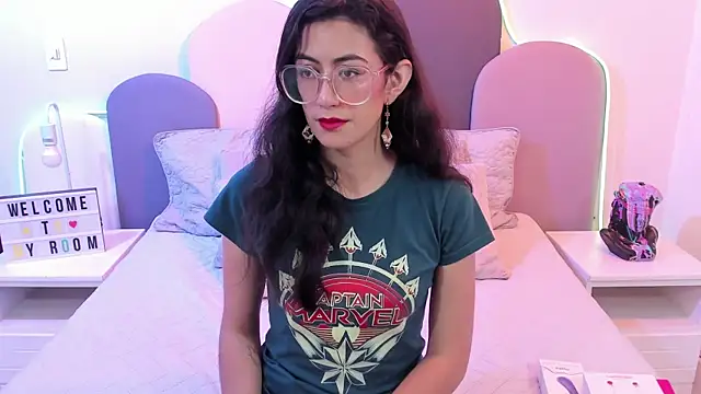 SophieGomez22 online show from 01/08/25, 11:32