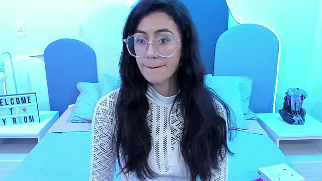SophieGomez22 online show from 01/22/25, 11:45