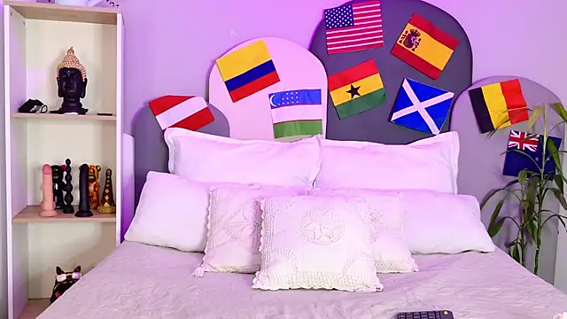 SophieGomez22 online show from 07/15/26, 11:37