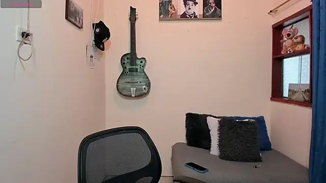 Ares Johnson online show from 02/12/25, 04:55