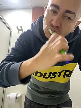 DanielGomez9 online show from 12/27/24, 01:00