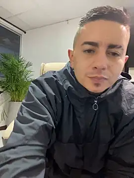 DanielGomez9 online show from 01/09/25, 11:13