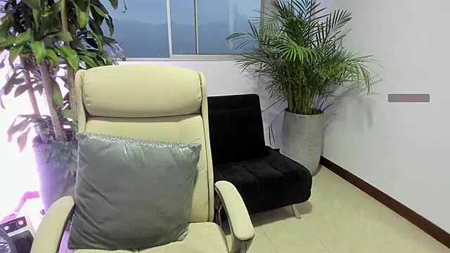 DanielGomez9 online show from 03/13/25, 11:16