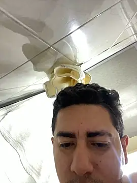 DanielGomez9 online show from 03/17/25, 01:14