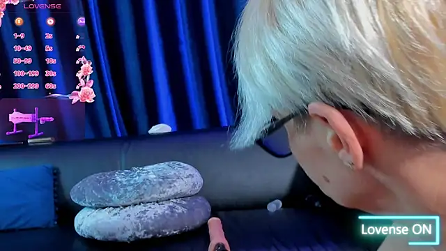 RosaCatalleya online show from 10/07/25, 05:21