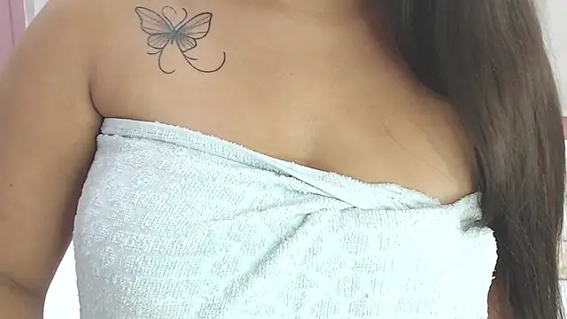 LexiiBloom online show from 01/17/25, 04:57