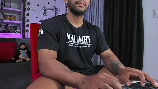 Couple muscle1 online show from 10/03/25, 11:02