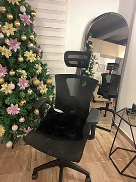 Eva Gonzalez online show from 12/26/24, 03:06