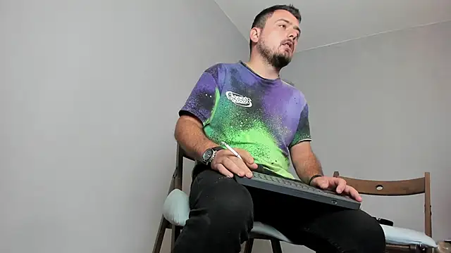 Snapshot of Master_Mark_Wayne chatting on 10/06/25, 11:18 Master Mark Wayne online show from 10/06/25, 11:18