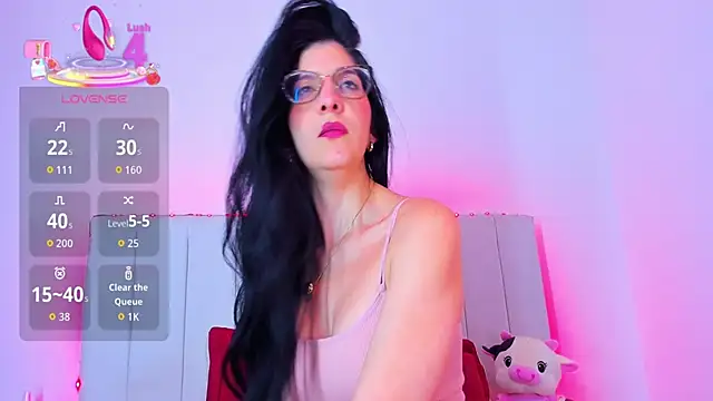 caro lyne  online show from 06/07/26, 03:49