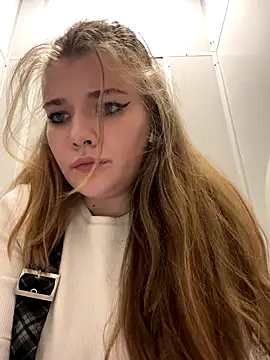 Snapshot of Holy_Tereza chatting on 12/01/24, 07:36 Holy Tereza online show from 12/01/24, 07:36