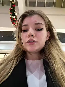 Snapshot of Holy_Tereza chatting on 01/10/25, 05:34 Holy Tereza online show from 01/10/25, 05:34
