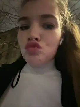 Snapshot of Holy_Tereza chatting on 01/26/25, 03:14 Holy Tereza online show from 01/26/25, 03:14