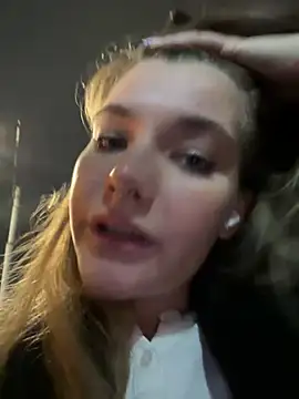 Snapshot of Holy_Tereza chatting on 03/07/25, 03:18 Holy Tereza online show from 03/07/25, 03:18