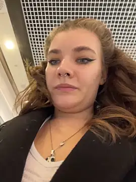 Snapshot of Holy_Tereza chatting on 04/24/26, 03:36 Holy Tereza online show from 04/24/26, 03:36