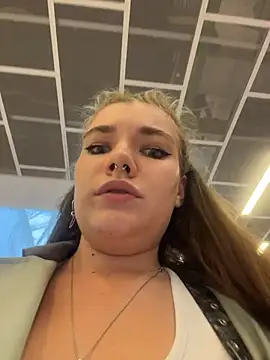 Holy Tereza online show from 07/05/26, 03:41