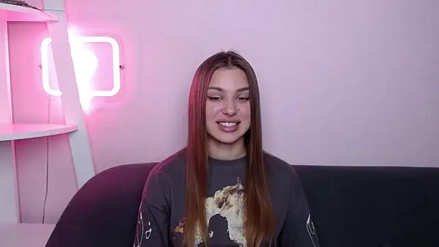 MilanaAngelAs online show from 04/13/26, 07:41