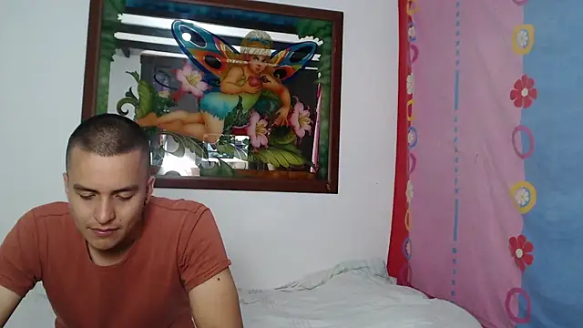 Snapshot of lizandandrew_hot chatting on 03/23/25, 12:58 lizandandrew hot online show from 03/23/25, 12:58