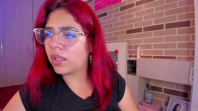 Rousse Collinss online show from 12/18/24, 03:26