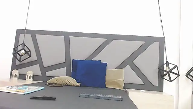 Snapshot of chanel_grant chatting on 10/29/25, 08:54 chanel grant online show from 10/29/25, 08:54