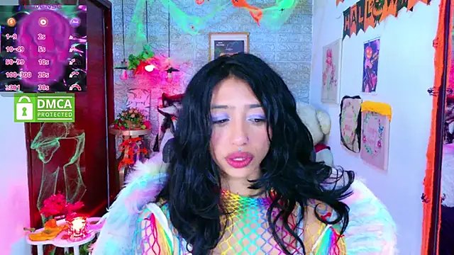 Snapshot of REDHOTTER_ chatting on 10/04/25, 08:18 REDHOTTER online show from 10/04/25, 08:18