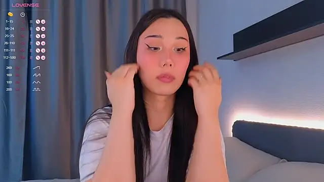 Kaia Sunshine Mia online show from 07/19/26, 12:20