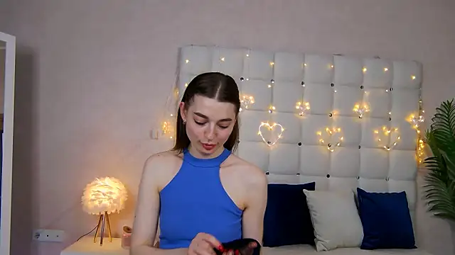 NicoleRosss online show from 01/07/25, 04:27