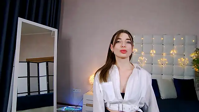 NicoleRosss online show from 01/30/25, 02:58