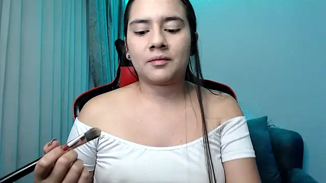 Snapshot of Lexyevans chatting on 12/20/24, 10:43 Lexyevans online show from 12/20/24, 10:43