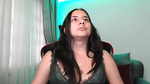 Snapshot of Lexyevans chatting on 01/28/25, 10:34 Lexyevans online show from 01/28/25, 10:34