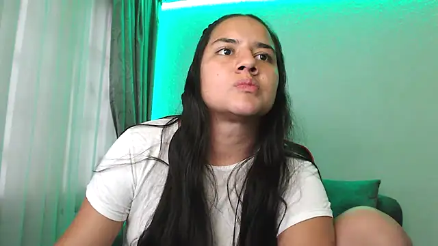 Snapshot of Lexyevans chatting on 01/31/25, 10:21 Lexyevans online show from 01/31/25, 10:21