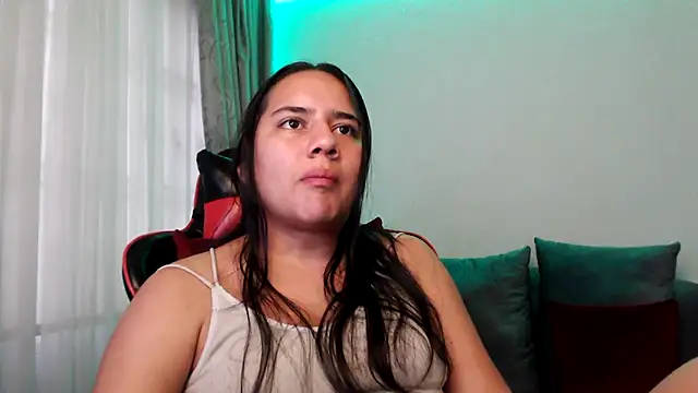 Snapshot of Lexyevans chatting on 02/06/25, 10:10 Lexyevans online show from 02/06/25, 10:10
