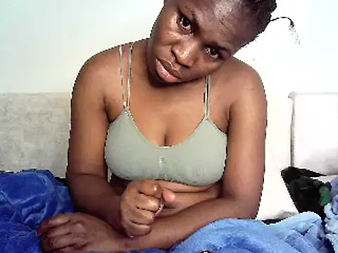 Snapshot of lisaa544 chatting on 02/07/25, 01:32 lisaa544 online show from 02/07/25, 01:32