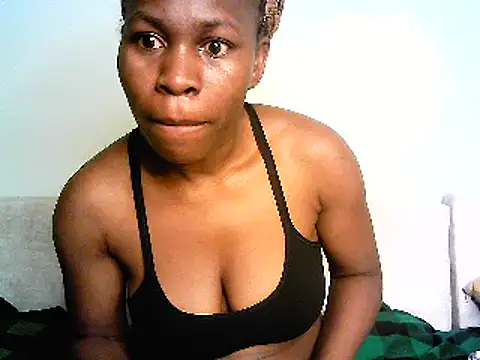 Snapshot of lisaa544 chatting on 02/14/25, 02:50 lisaa544 online show from 02/14/25, 02:50