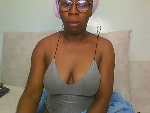 lisaa544 online show from 07/10/26, 04:06
