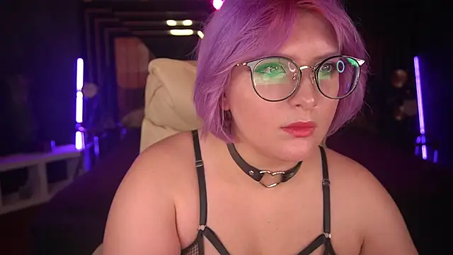 CoolTatis online show from 12/04/24, 01:53