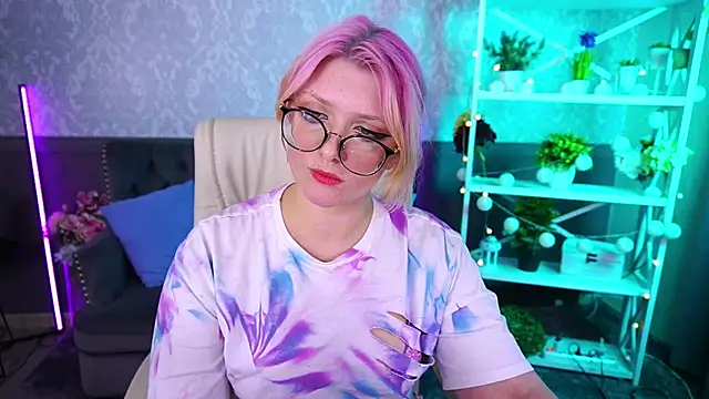 CoolTatis online show from 09/23/25, 01:14