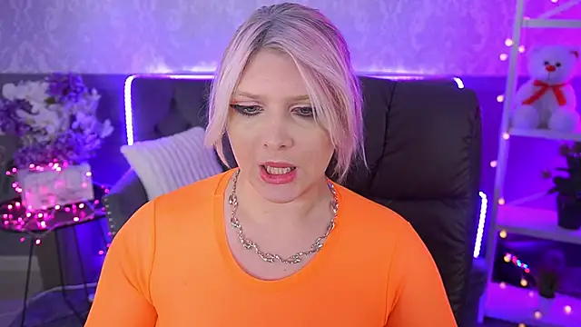 CoolTatis online show from 11/03/25, 02:29