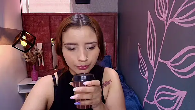 ZaraNolimits  online show from 07/17/26, 12:56
