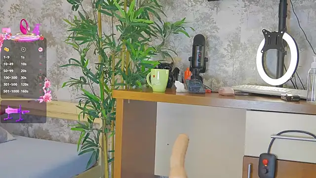 Snapshot of YourBurnWish chatting on 11/08/25, 08:07 YourBurnWish online show from 11/08/25, 08:07